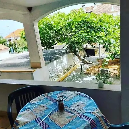 Rozali, Brac Appartement